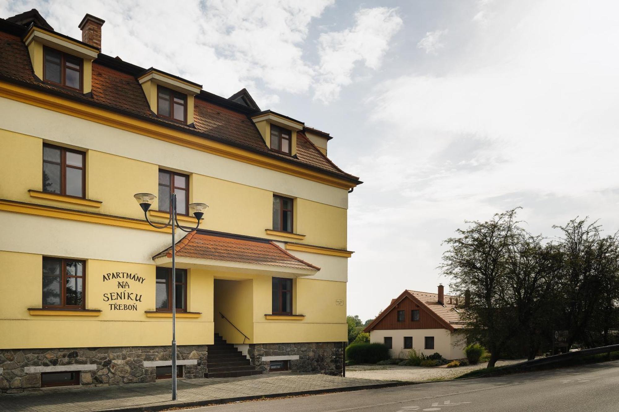 Apartmany Na Seniku Třeboň Exterior foto